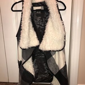 Plaid vest size large